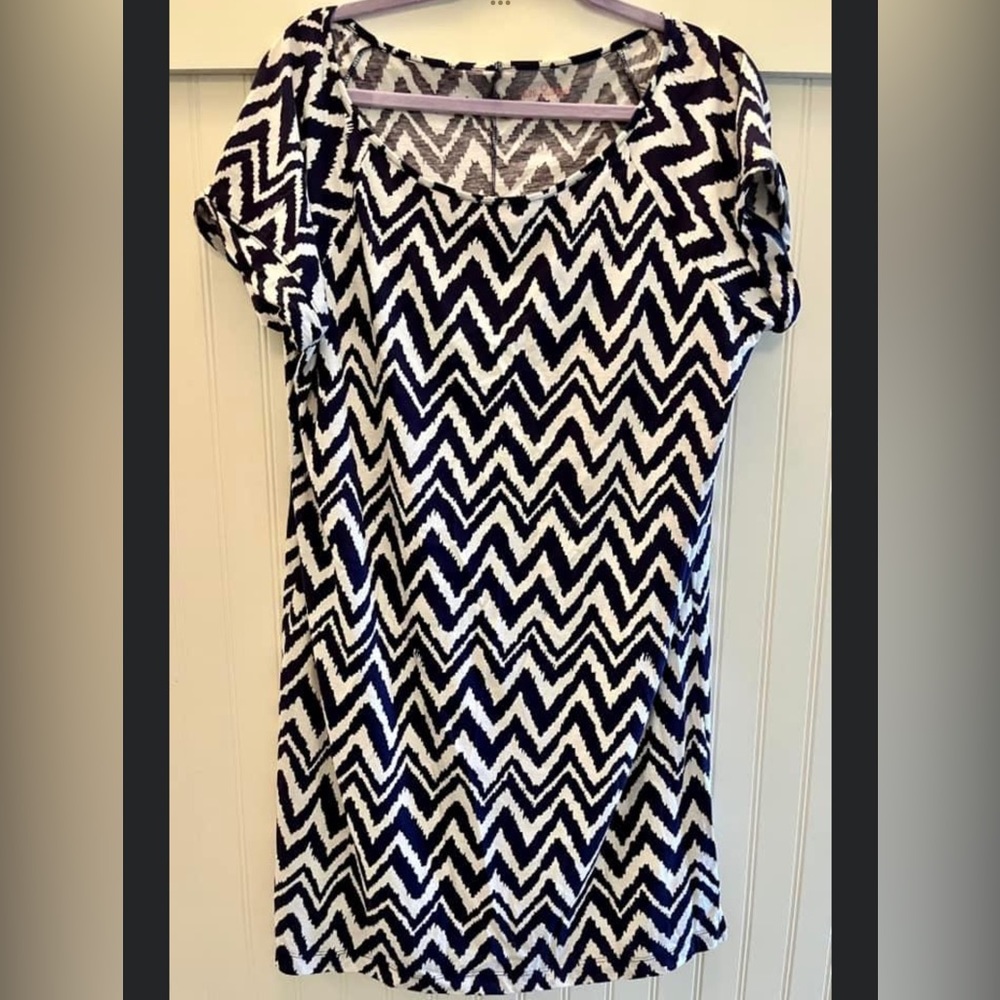 EUC Lilly Pulitzer XL T shirt dress